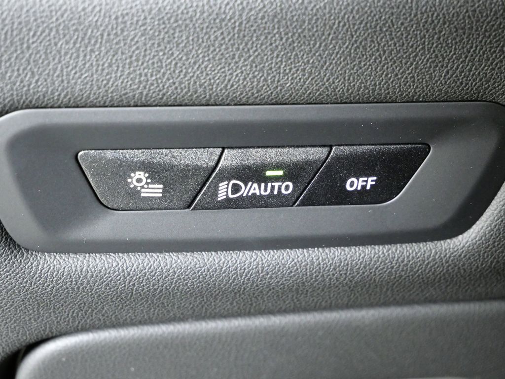 Thumbnail: 2026 BMW X5 - 40