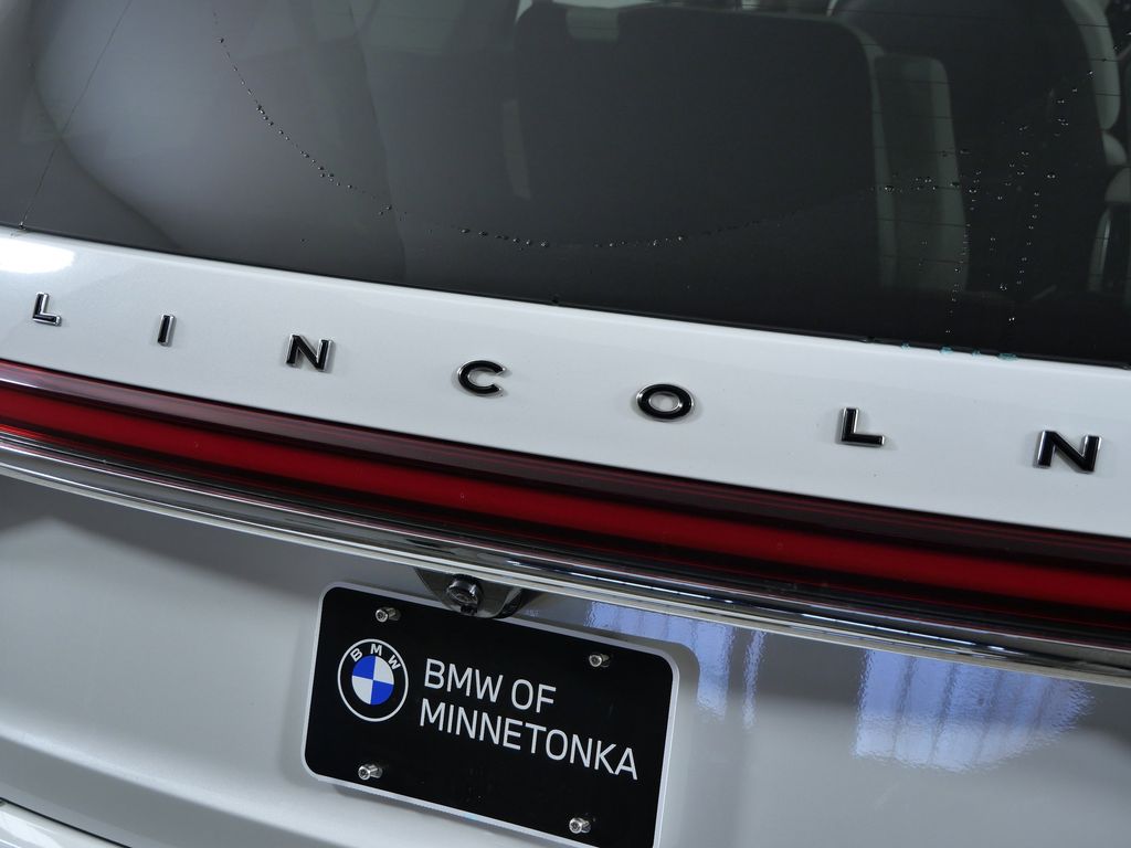 Thumbnail: 2020 Lincoln Aviator - 12