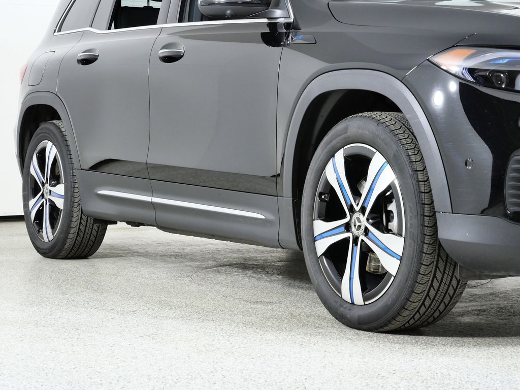 Thumbnail: 2022 Mercedes-Benz EQB - 7