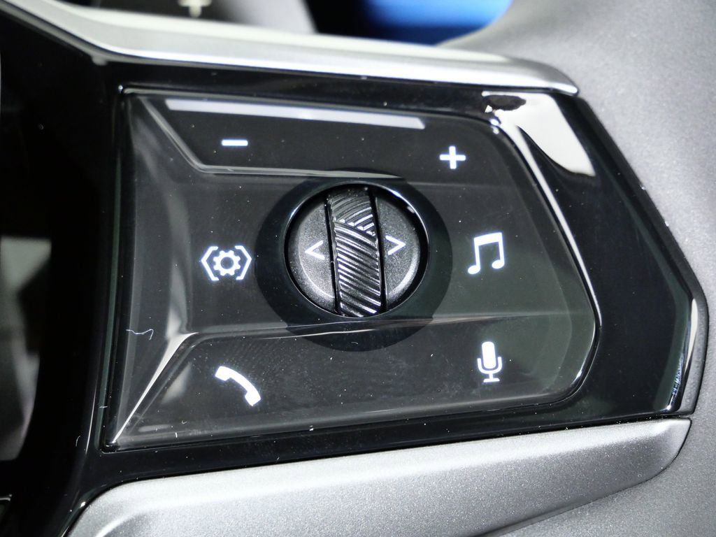 Thumbnail: 2026 BMW X3 - 42