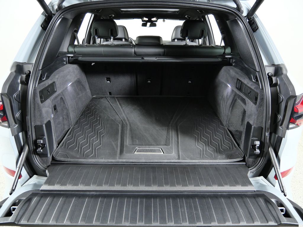 Thumbnail: 2024 BMW X5 - 33