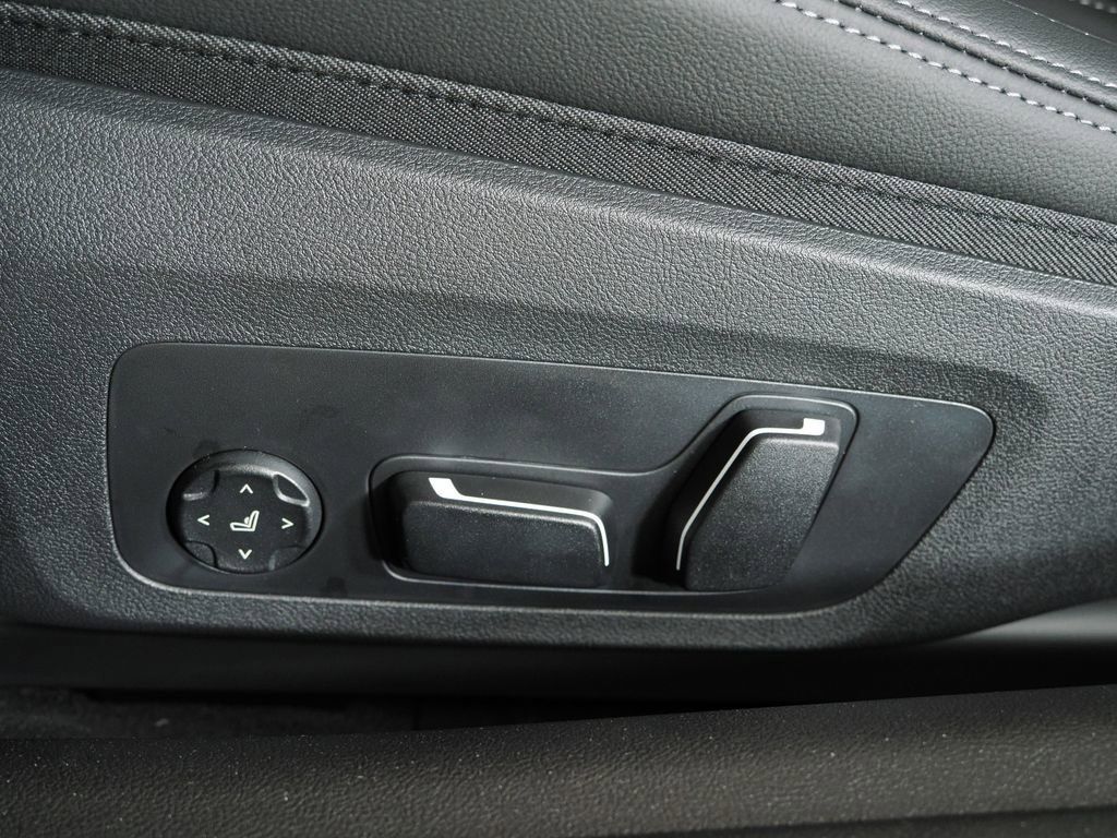 Thumbnail: 2026 BMW 4 Series - 37