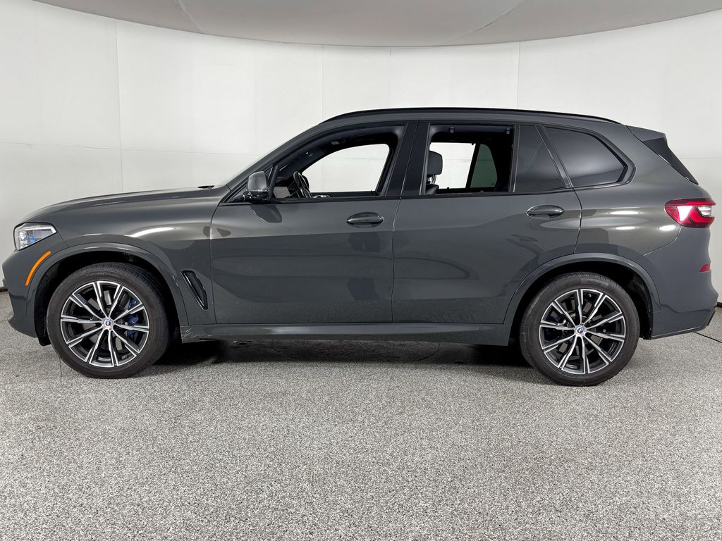 Thumbnail: 2023 BMW X5 - 6
