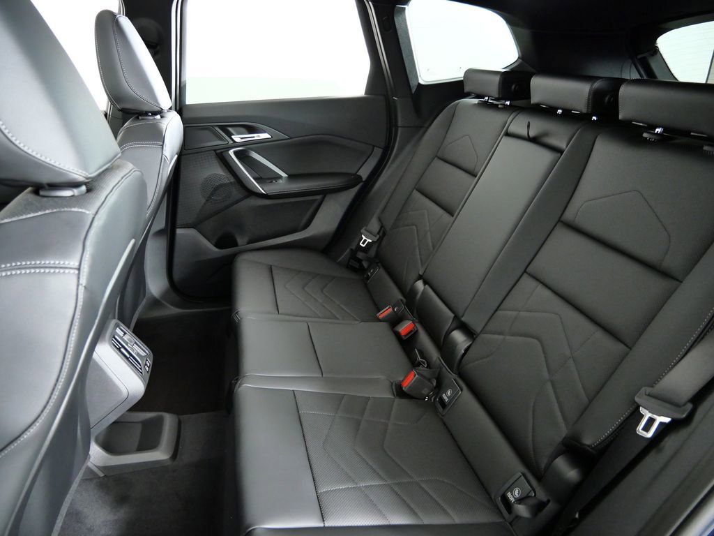 Thumbnail: 2026 BMW X1 - 32