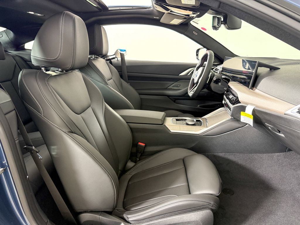 Thumbnail: 2026 BMW 4 Series - 21