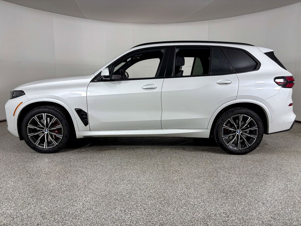 Thumbnail: 2024 BMW X5 - 8