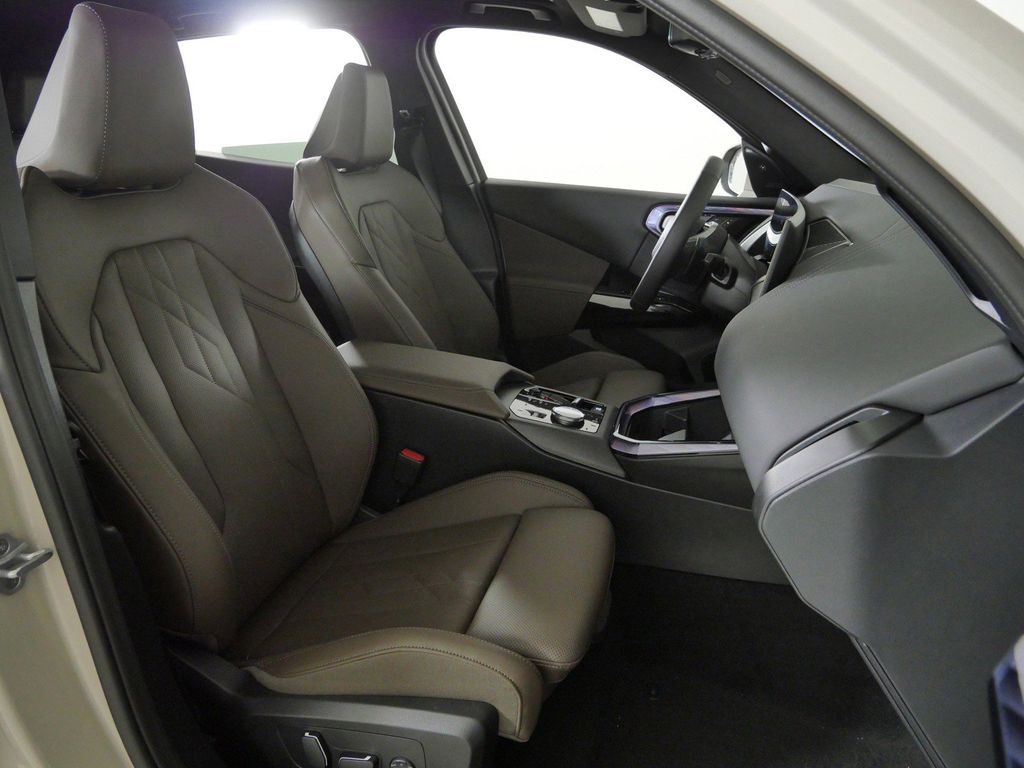 Thumbnail: 2026 BMW X3 - 22