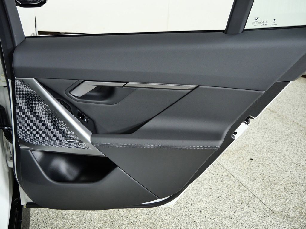 Thumbnail: 2026 BMW 5 Series - 23