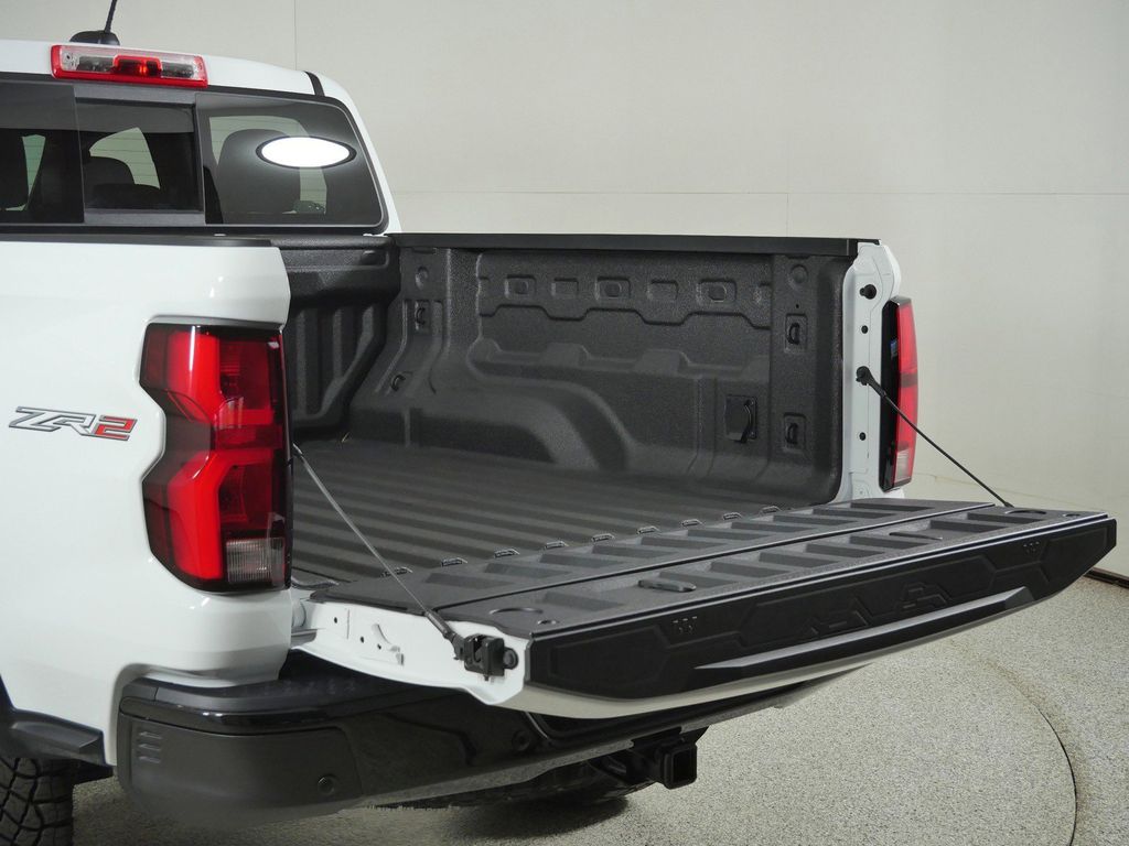 Thumbnail: 2025 Chevrolet Colorado - 27