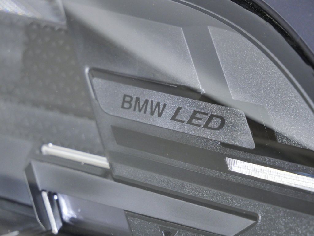 Thumbnail: 2026 BMW X5 - 4
