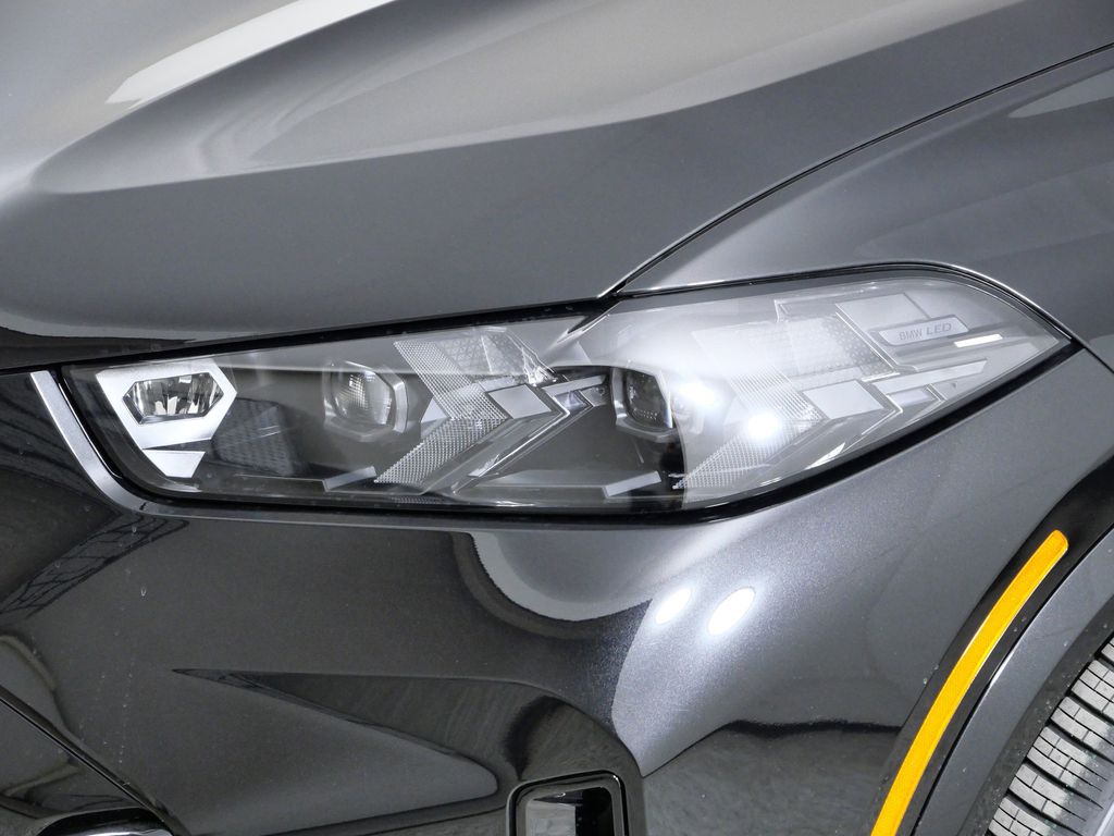 Thumbnail: 2026 BMW X5 - 3