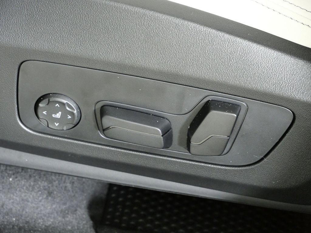 Thumbnail: 2026 BMW X1 - 37