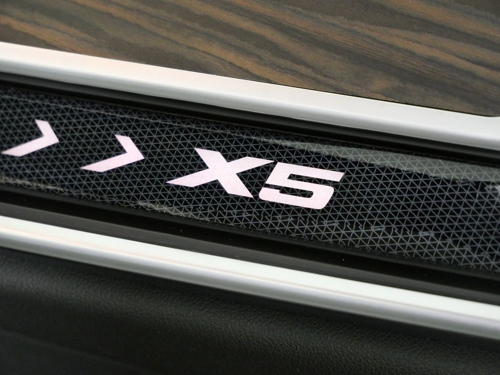 Thumbnail: 2024 BMW X5 - 29