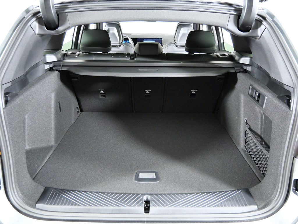 Thumbnail: 2026 BMW X3 - 27