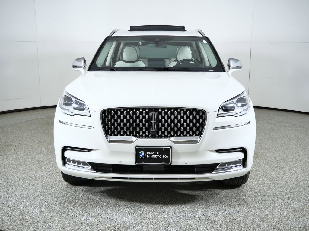 Thumbnail: 2020 Lincoln Aviator - 3