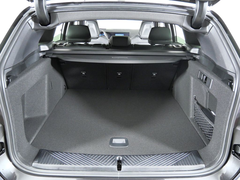 Thumbnail: 2026 BMW X3 - 27