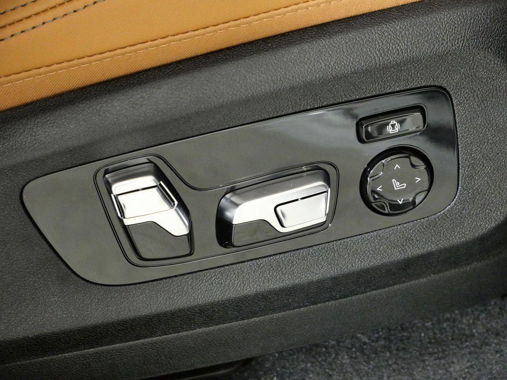 Thumbnail: 2026 BMW X5 - 22