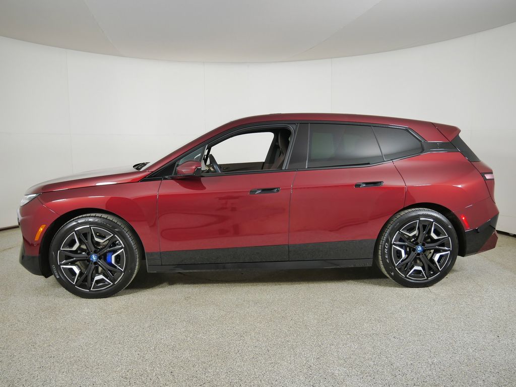 Thumbnail: 2023 BMW iX - 18