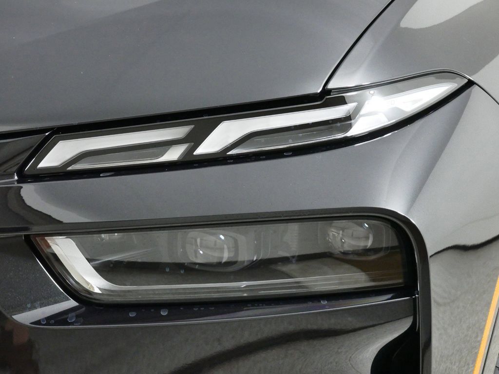 Thumbnail: 2025 BMW X7 - 18