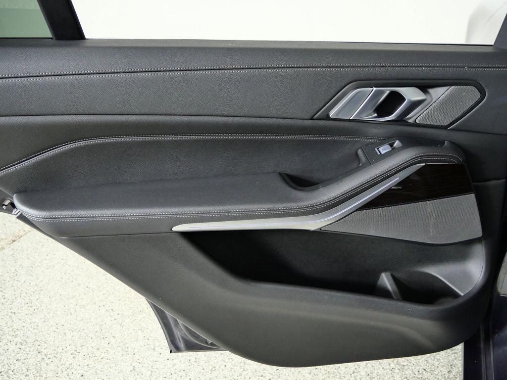 Thumbnail: 2019 BMW X7 - 31