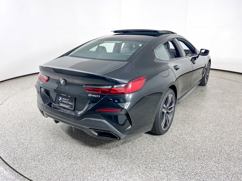 Thumbnail: 2025 BMW 8 Series - 3