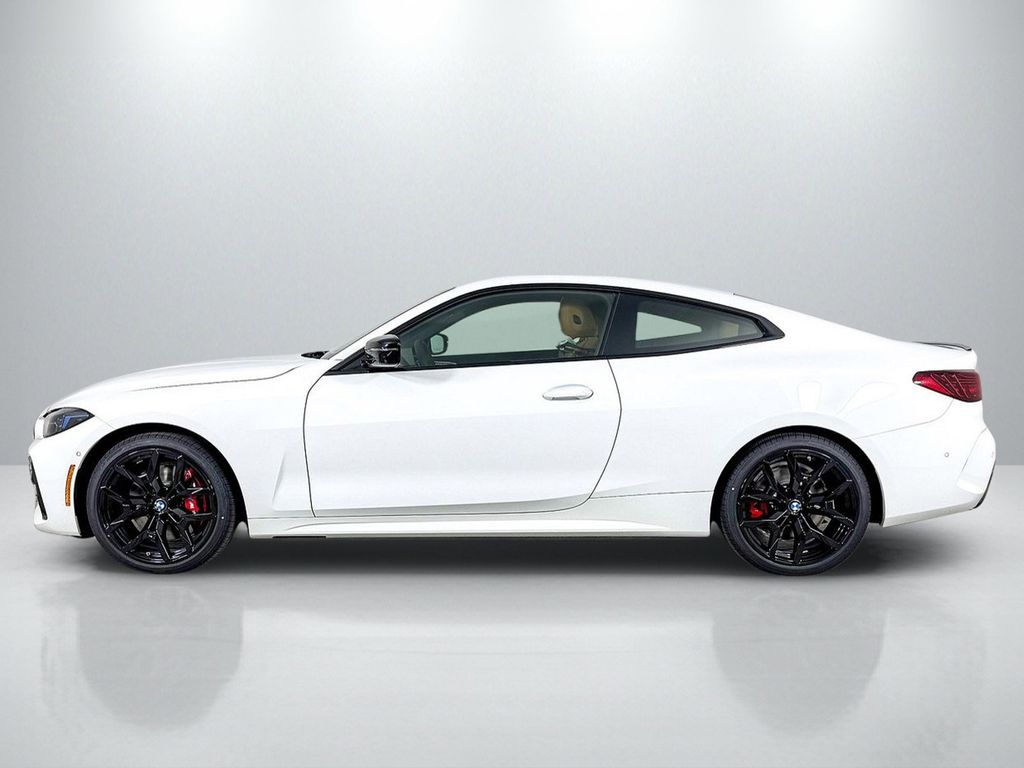 Thumbnail: 2026 BMW 4 Series - 10