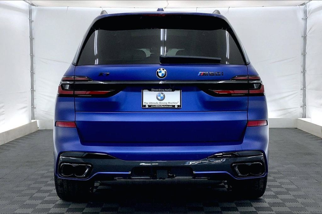 Thumbnail: 2026 BMW X7 - 5
