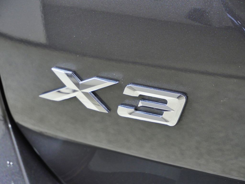 Thumbnail: 2023 BMW X3 - 16