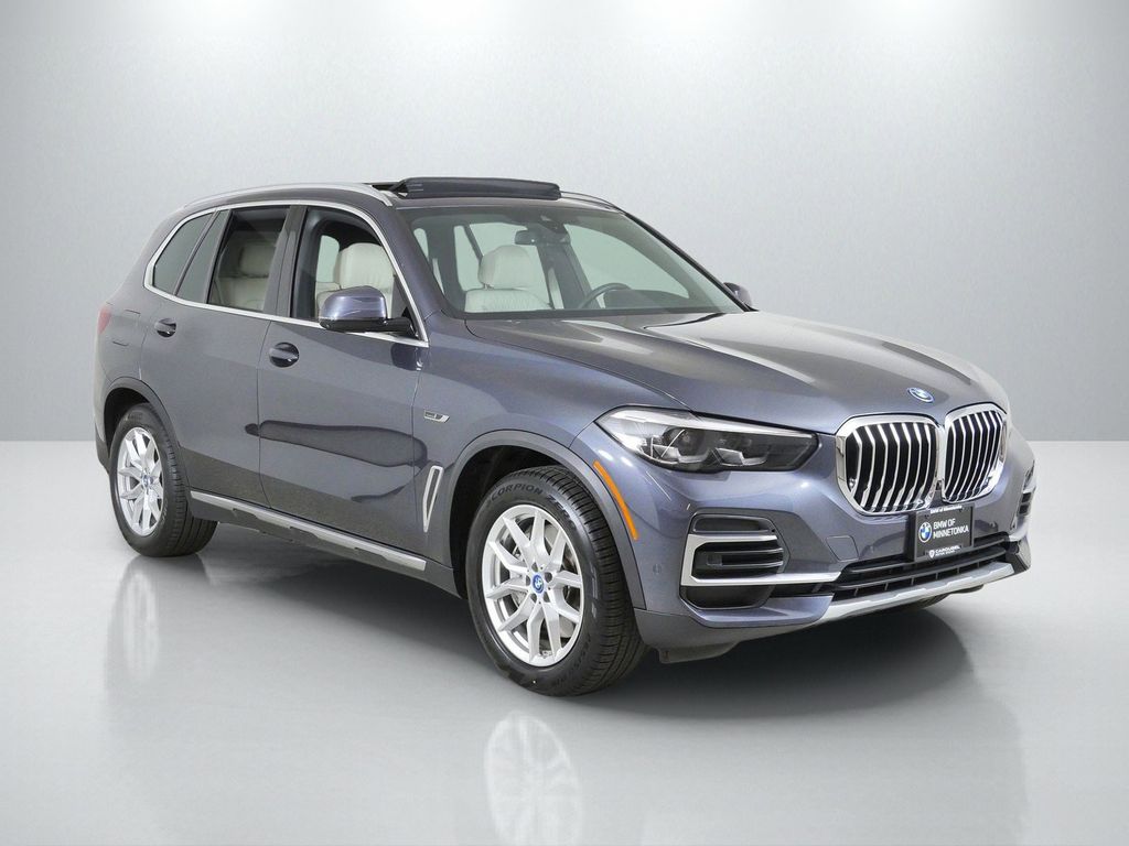 Thumbnail: 2022 BMW X5 - 8
