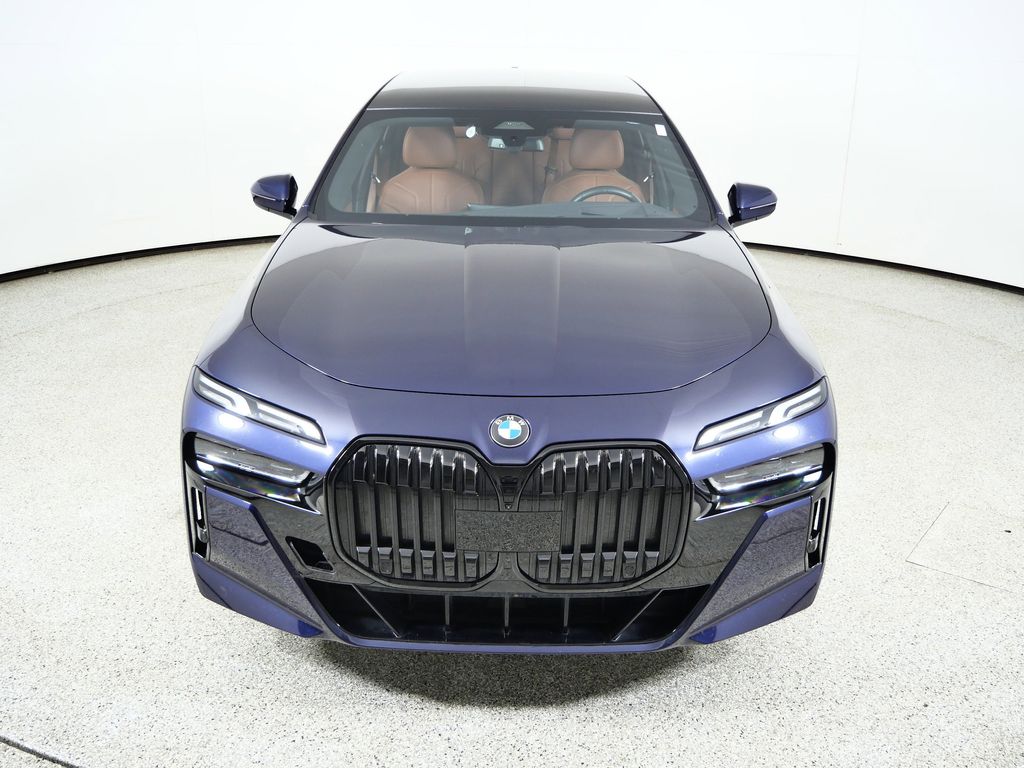 Thumbnail: 2023 BMW 7 Series - 20