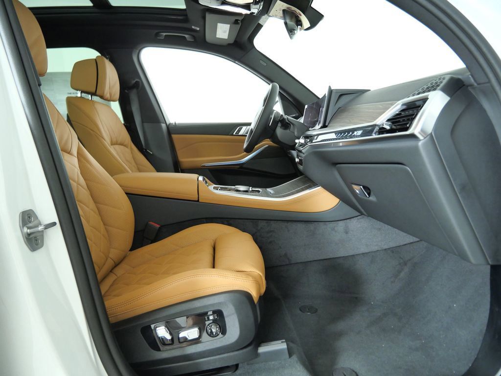 Thumbnail: 2026 BMW X5 - 19