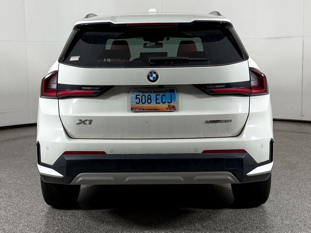 Thumbnail: 2023 BMW X1 - 8