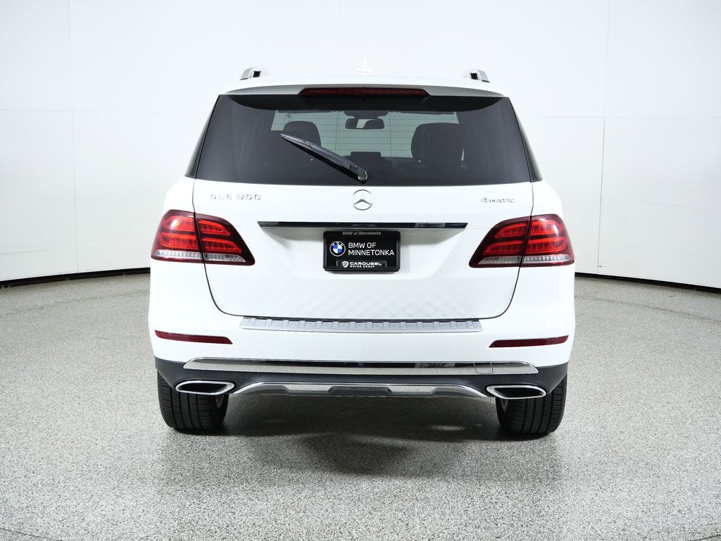 Thumbnail: 2017 Mercedes-Benz GLE - 11