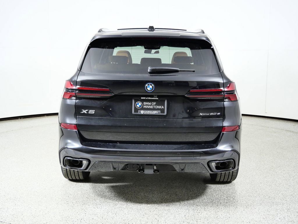 Thumbnail: 2026 BMW X5 - 12