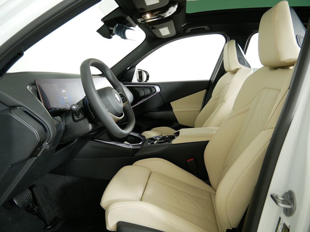 Thumbnail: 2025 BMW X3 - 31