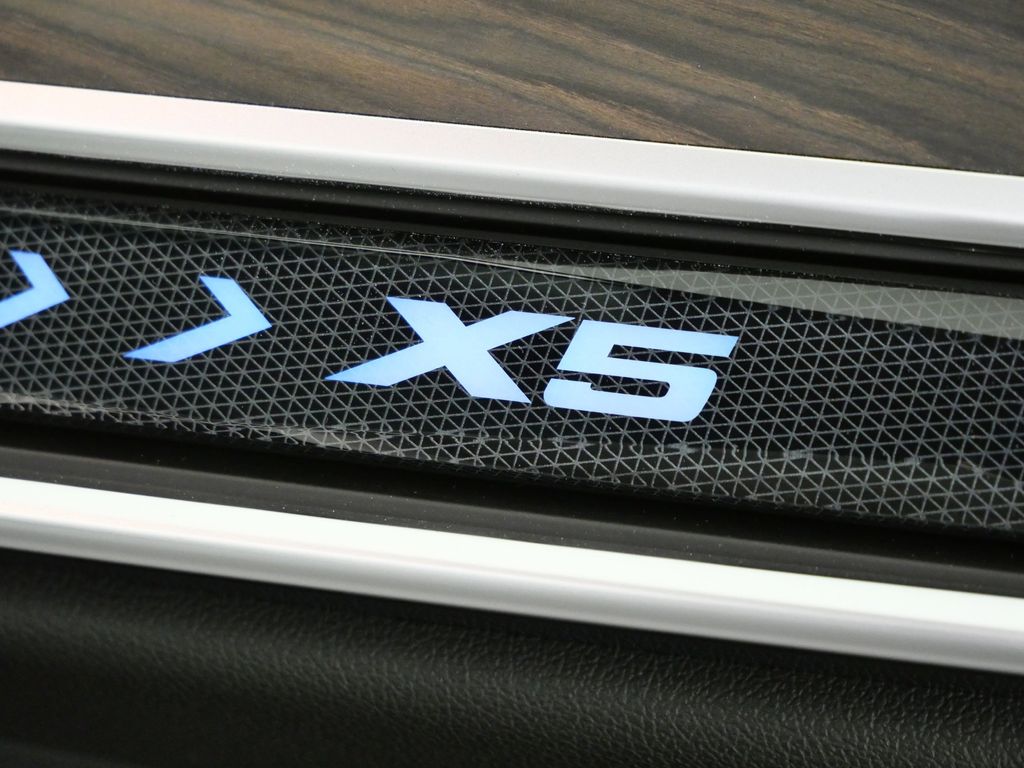 Thumbnail: 2026 BMW X5 - 24