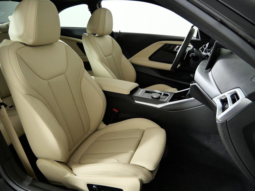 Thumbnail: 2026 BMW 2 Series - 21