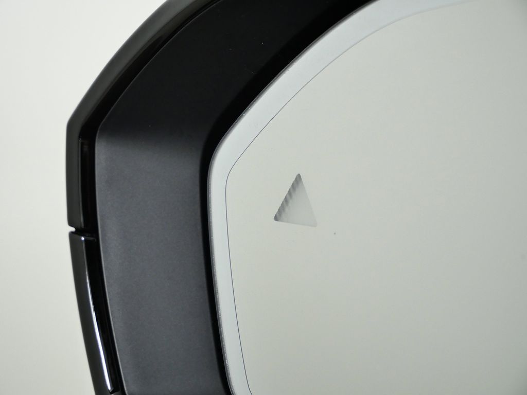 Thumbnail: 2026 BMW M5 - 36