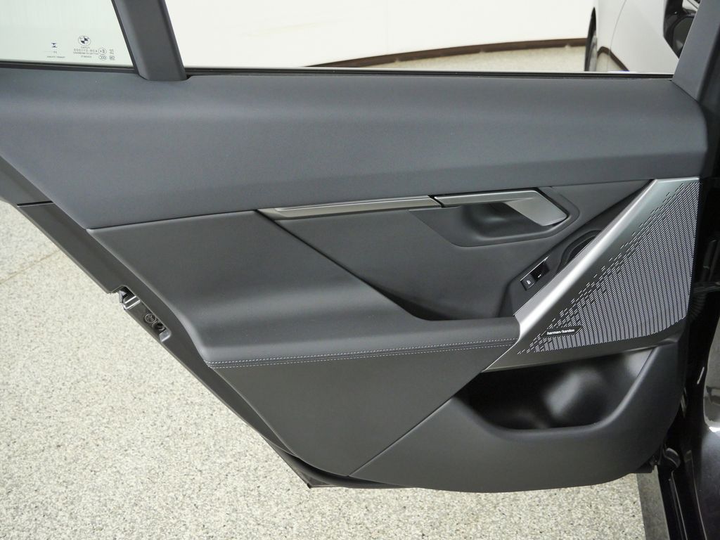 Thumbnail: 2026 BMW 5 Series - 33