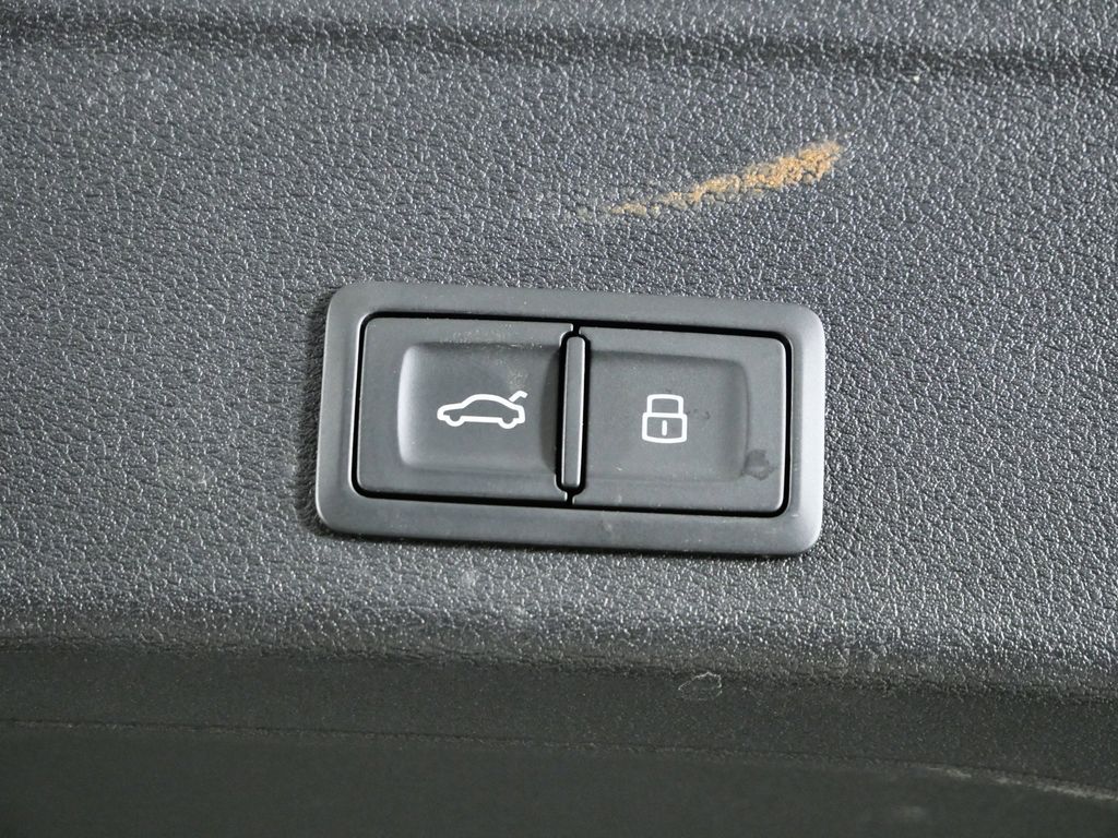 Thumbnail: 2021 Audi A4 - 30