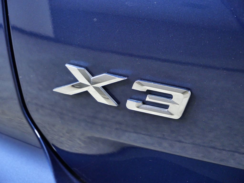 Thumbnail: 2022 BMW X3 - 16
