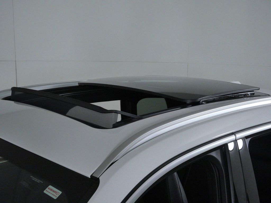 Thumbnail: 2026 BMW X1 - 17