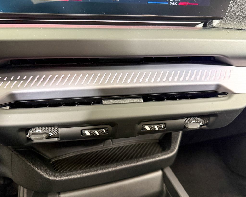 Thumbnail: 2025 BMW 2 Series - 47