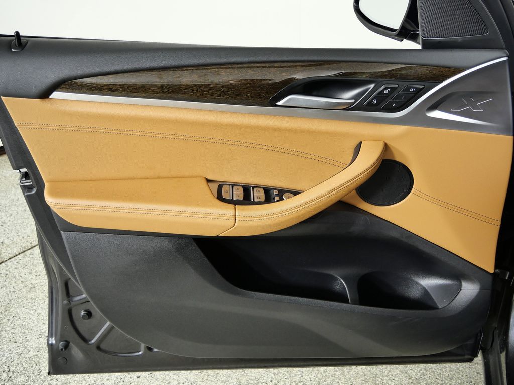 Thumbnail: 2021 BMW X3 - 33