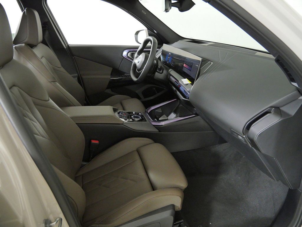 Thumbnail: 2026 BMW X3 - 21