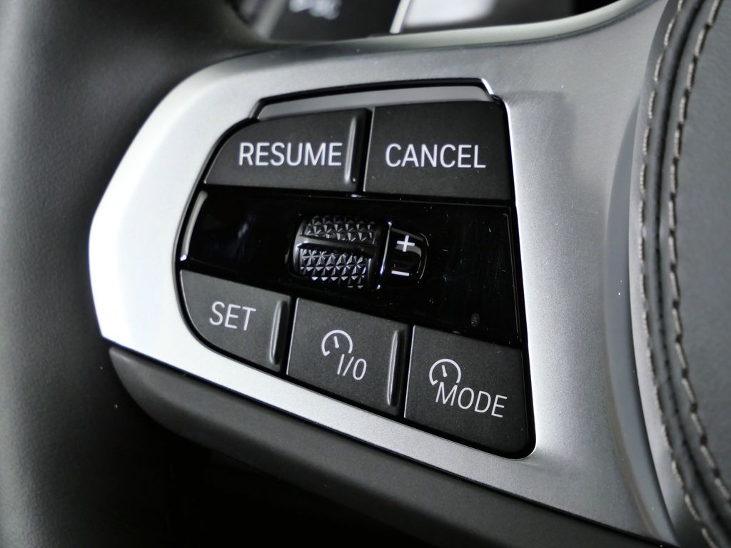 Thumbnail: 2026 BMW X7 - 42