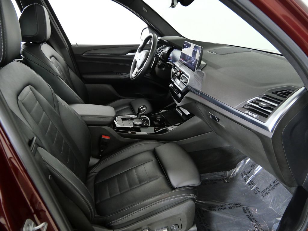 Thumbnail: 2024 BMW X3 - 24