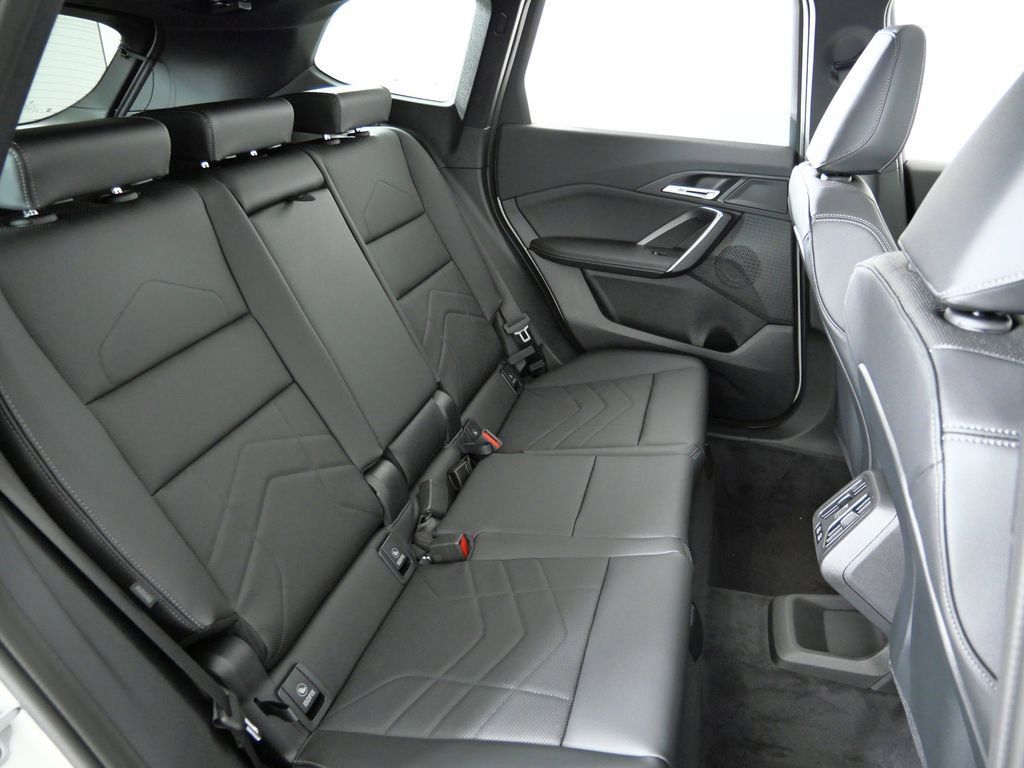 Thumbnail: 2026 BMW X1 - 27