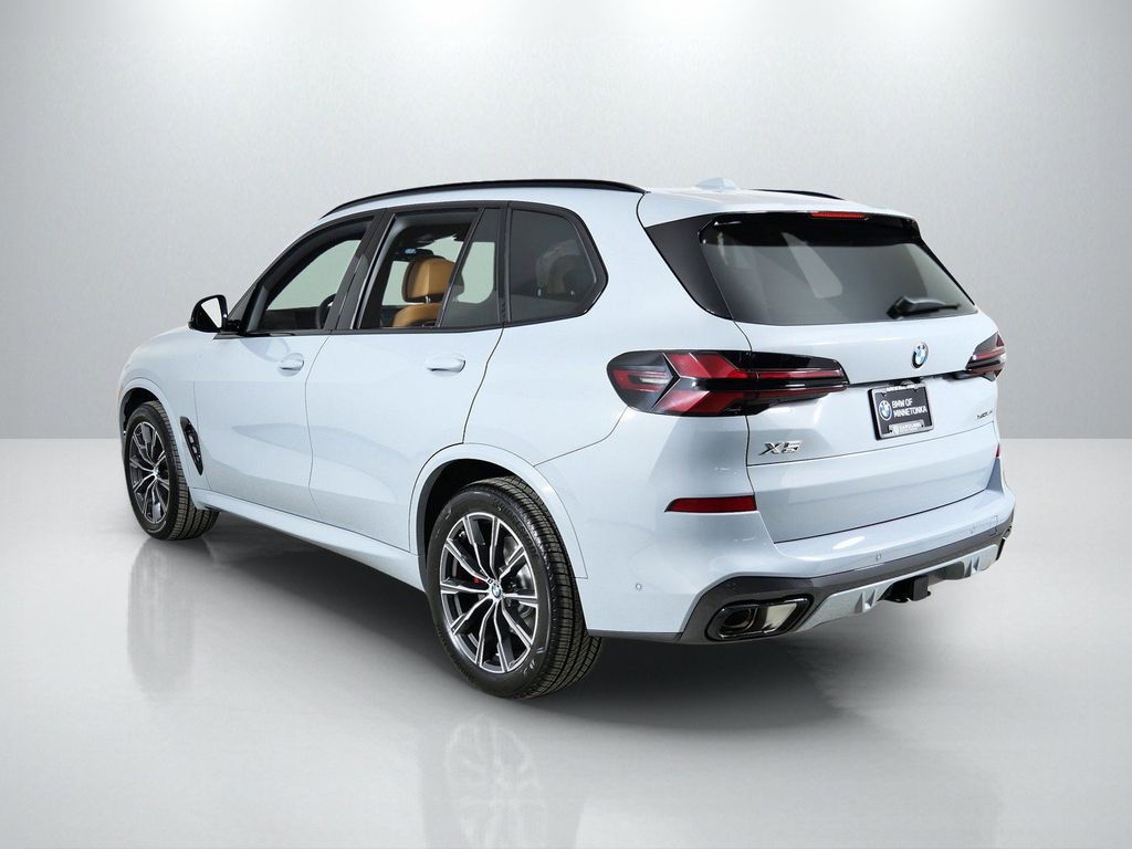 Thumbnail: 2026 BMW X5 - 14