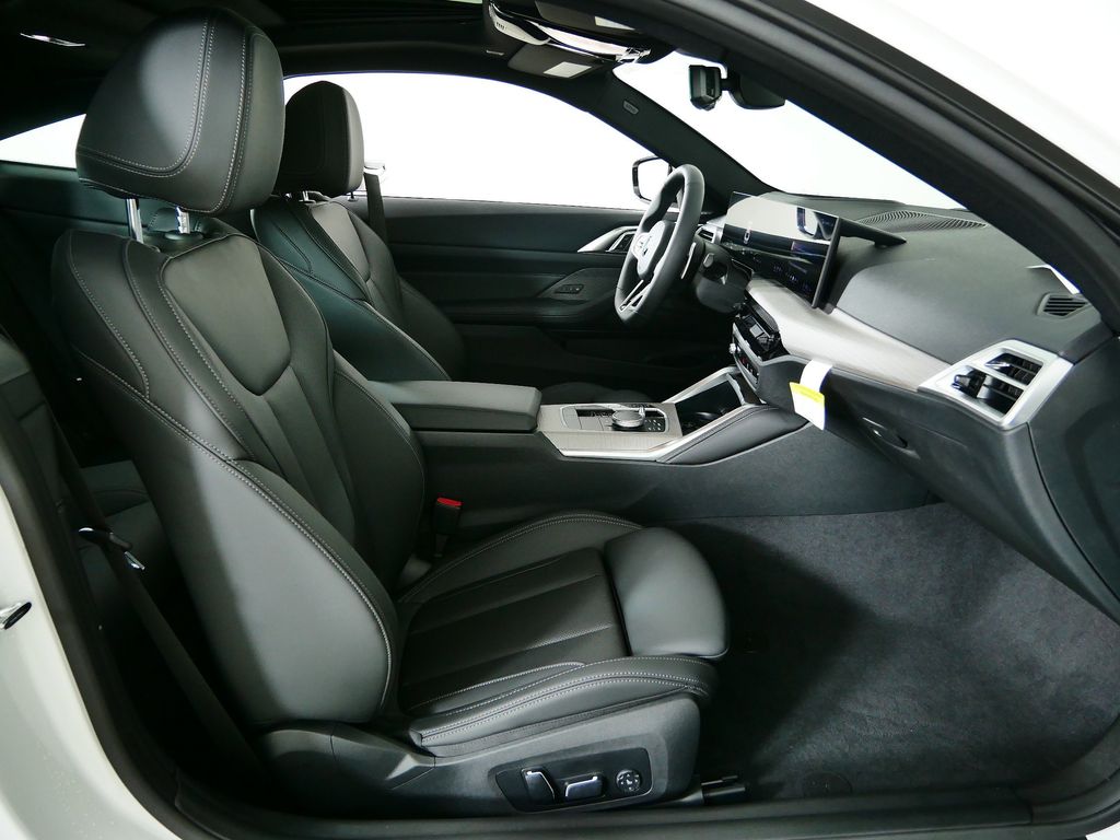 Thumbnail: 2026 BMW 4 Series - 21